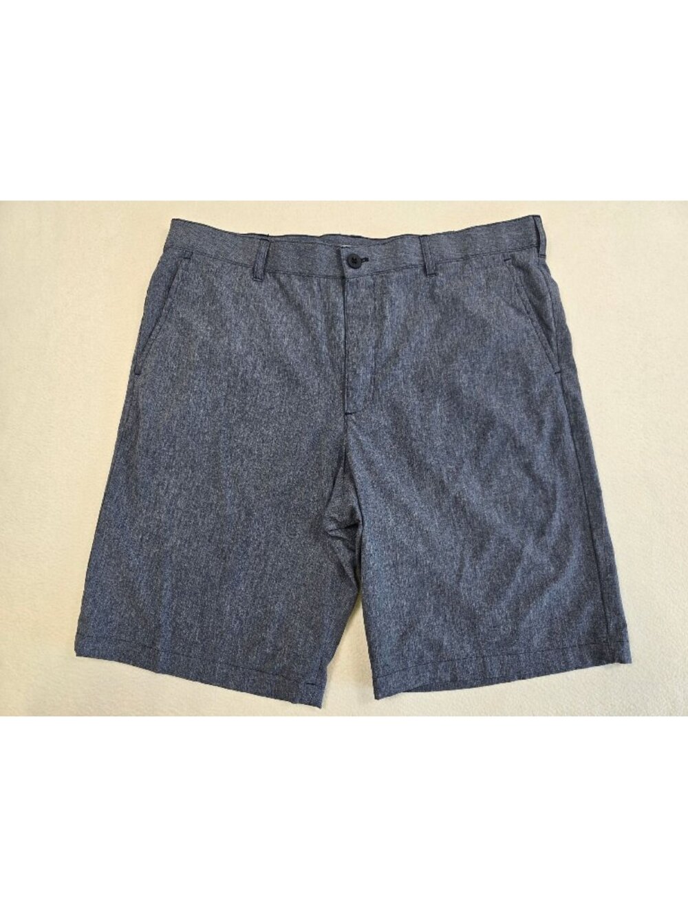 Izod Golf Mens 36 Blue Heather Performance Shorts